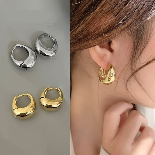European And American Oval Metallic Ring Earrings Female Niche Design High-grade Sense Cold Style Ear Ring Minimalist All-match Earrings