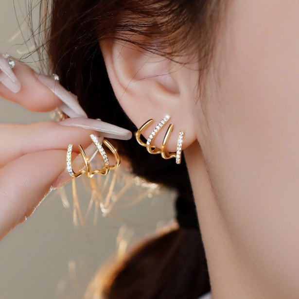 2023 New Trendy Four-Claw Earrings Women&#039;s Spring And Summer Niche Sterling Silver Ear Studs Elegant Design Sense Earrings Advanced Ear Row