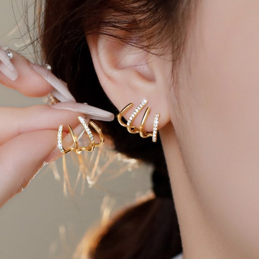 2023 New Trendy Four-Claw Earrings Women&#039;s Spring And Summer Niche Sterling Silver Ear Studs Elegant Design Sense Earrings Advanced Ear Row