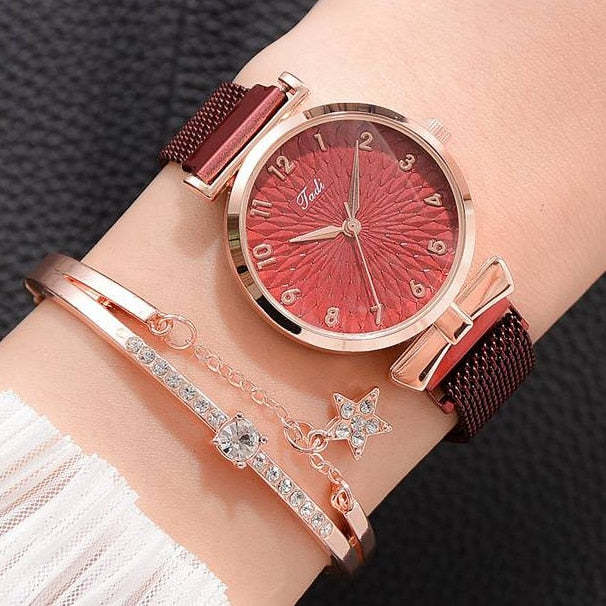 Women&#039;s Digital Watch Comes with Personalized Fashion Bracelet Gift Watch
